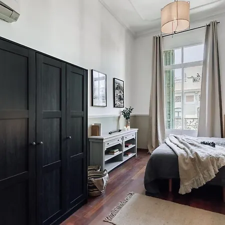 Sort - 3 Bedrooms In Eixample Dreta *